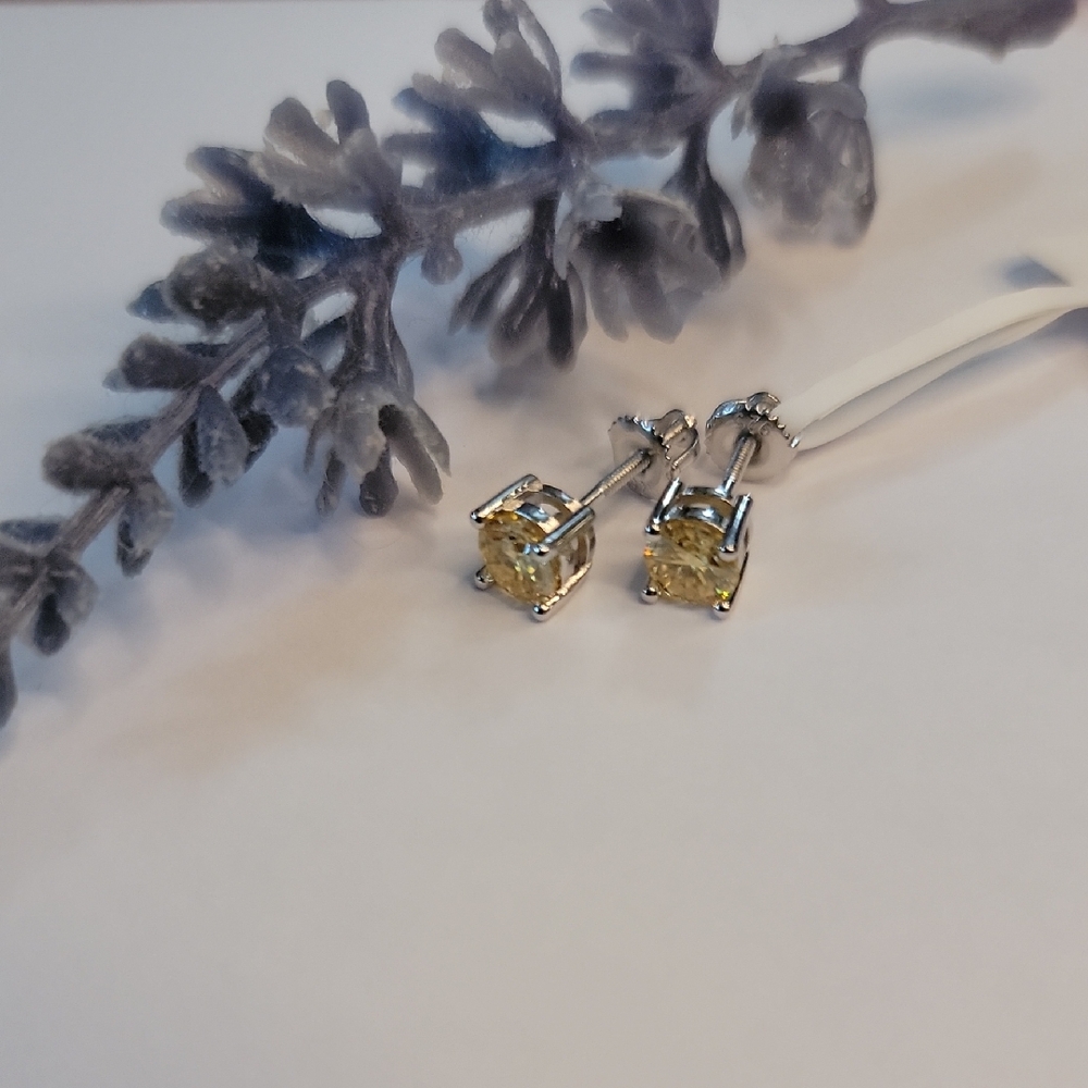 925 Silver 1ctw Yellow Moissanite Stud Earrings